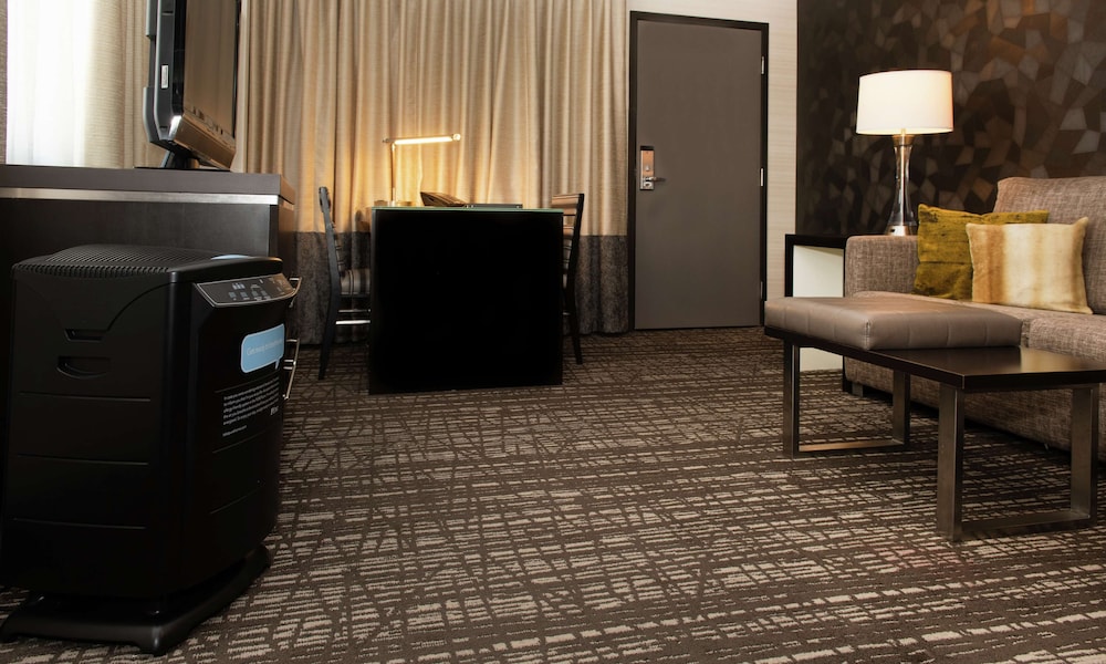 Embassy Suites by Hilton Las Vegas — Hotel rooms in Las Vegas, Nevada