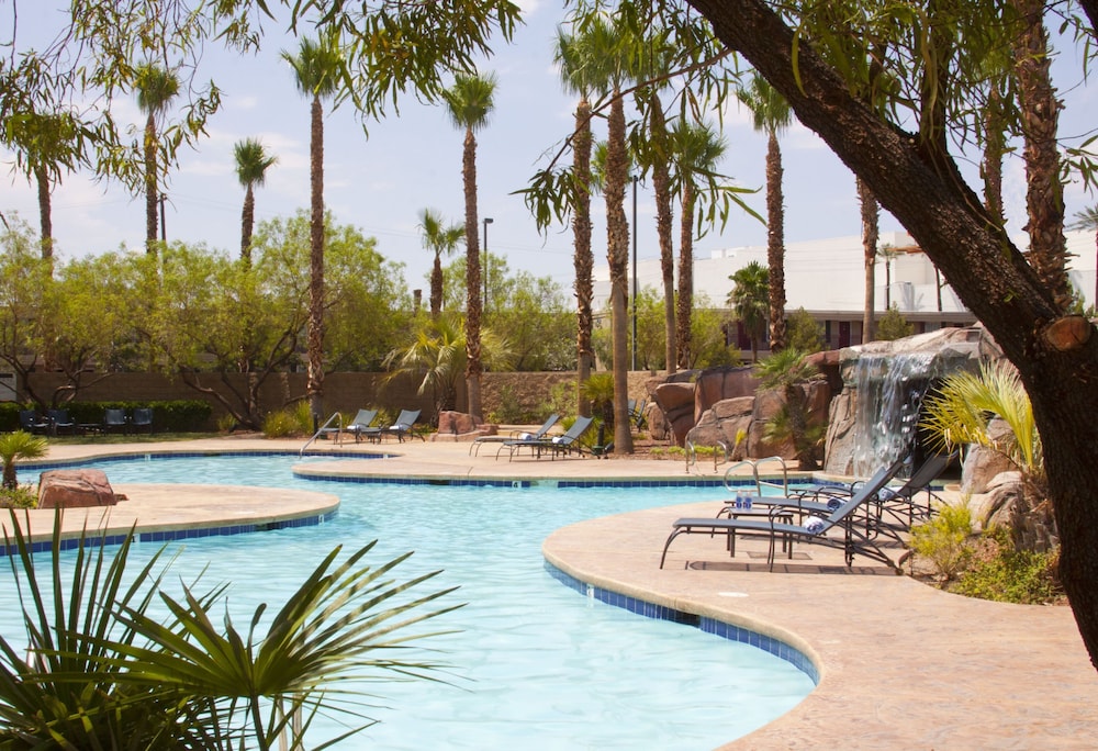 Embassy Suites by Hilton Las Vegas — Swimming pool in Las Vegas, Nevada