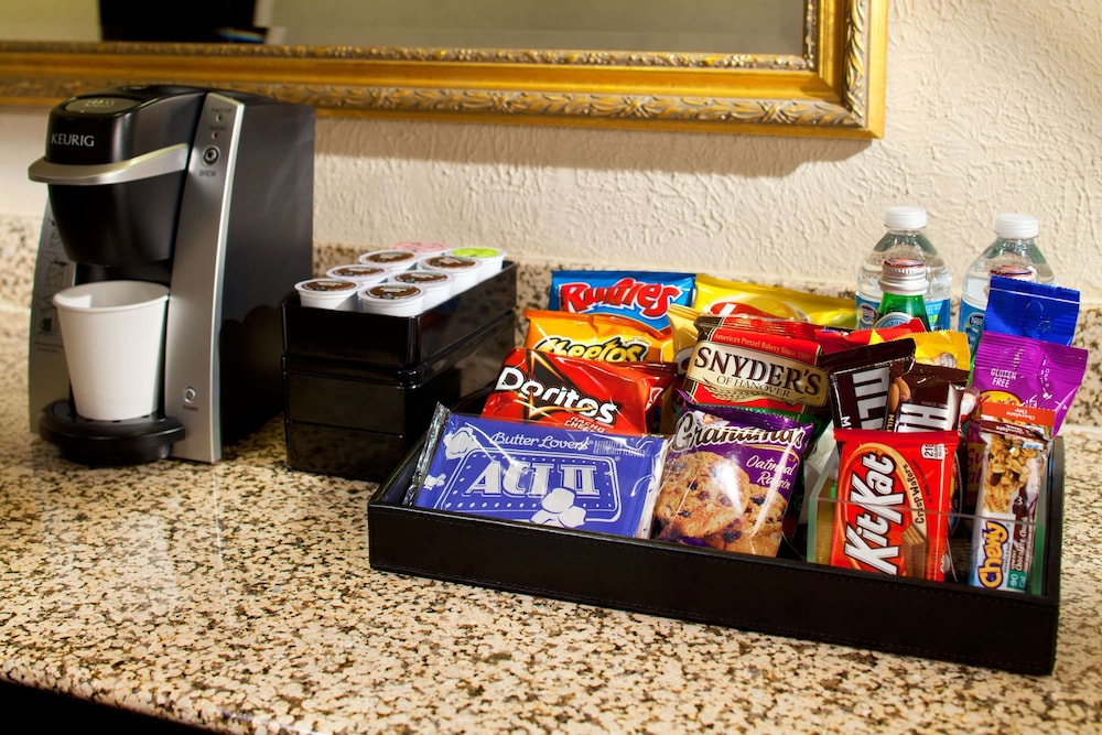 Embassy Suites by Hilton Las Vegas — Hotel rooms in Las Vegas, Nevada
