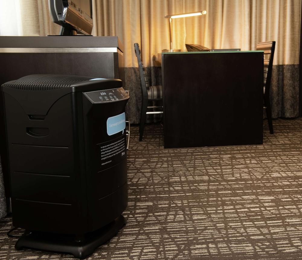 Embassy Suites by Hilton Las Vegas — Hotel rooms in Las Vegas, Nevada
