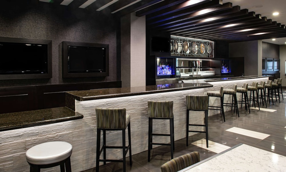 Embassy Suites by Hilton Las Vegas — Restaurant & bars in Las Vegas, Nevada