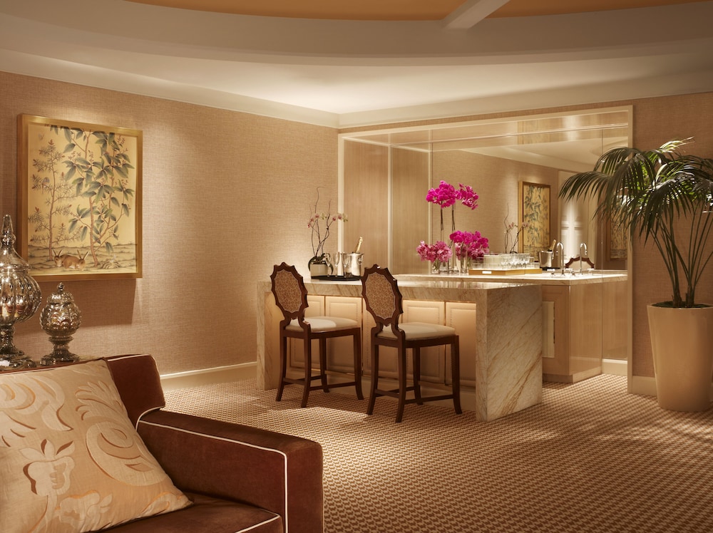 Encore at Wynn Las Vegas — Restaurant & bars in Las Vegas, Nevada
