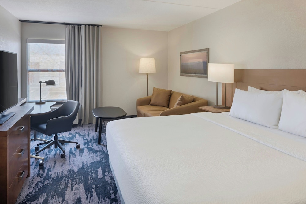 Fairfield Inn Las Vegas Convention Center — Hotel rooms in Las Vegas, Nevada