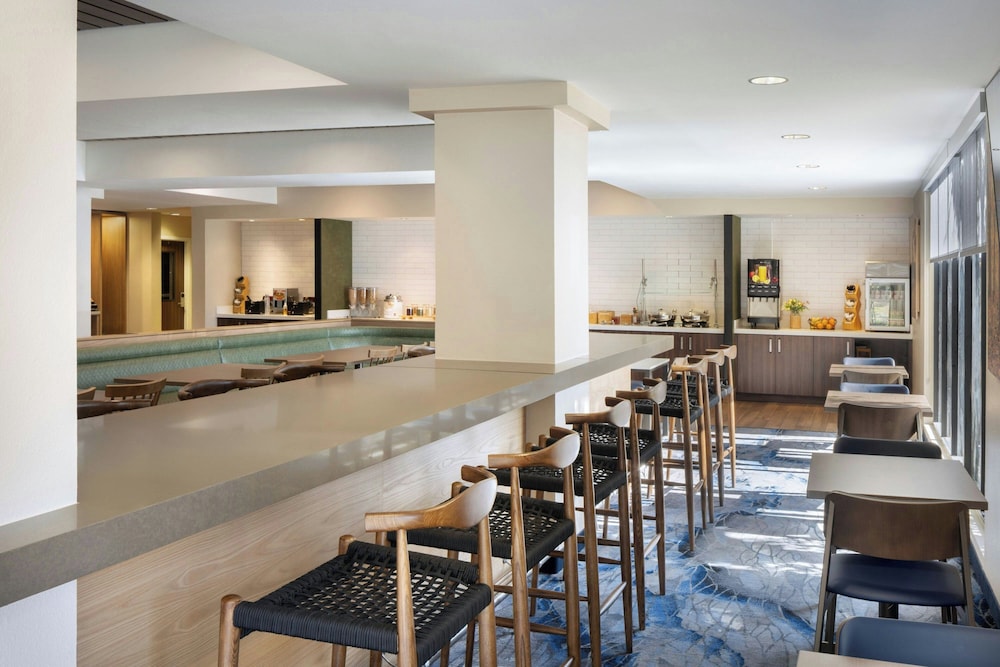 Fairfield Inn Las Vegas Convention Center — Restaurant & bars in Las Vegas, Nevada