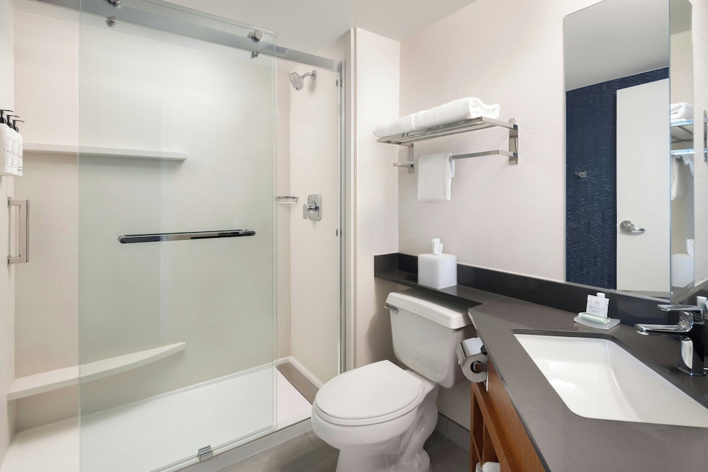 Fairfield Inn Las Vegas Convention Center — Hotel rooms in Las Vegas, Nevada