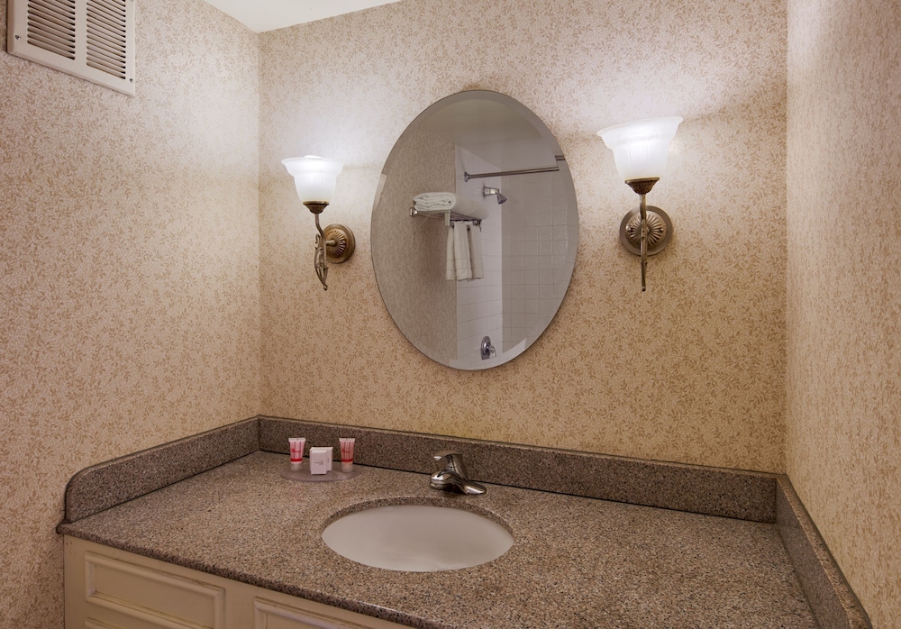 Flamingo Las Vegas Hotel & Casino — Rooms in Las Vegas, Nevada