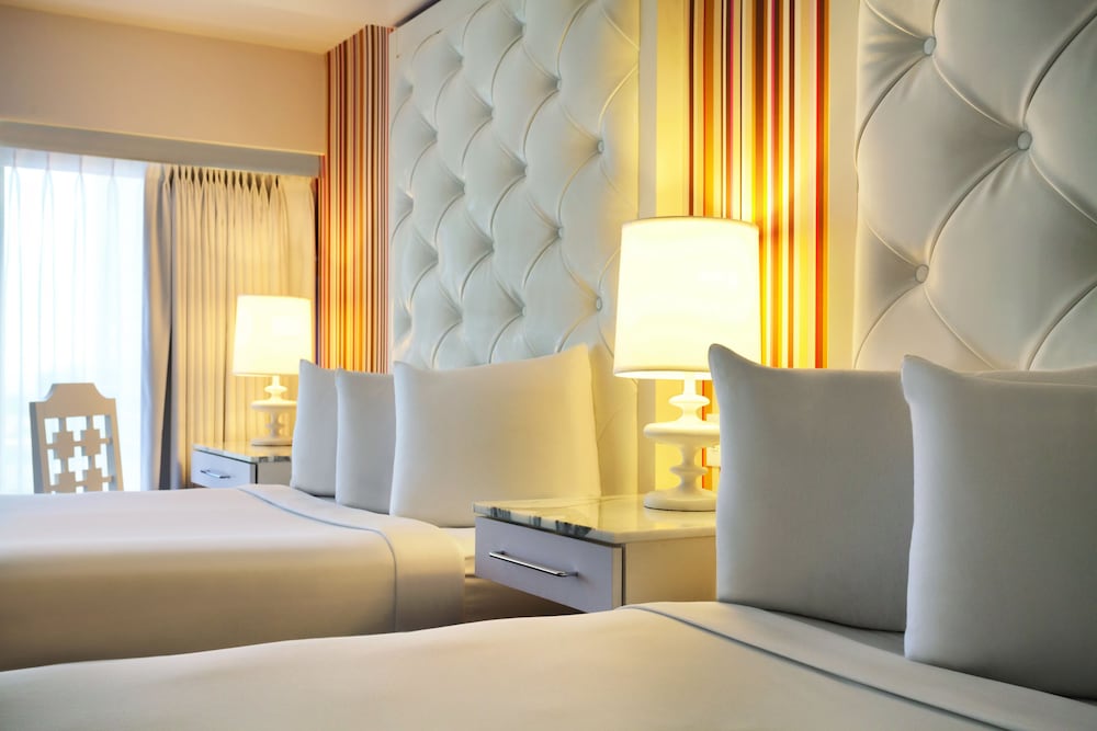 Flamingo Las Vegas Hotel & Casino — Rooms in Las Vegas, Nevada