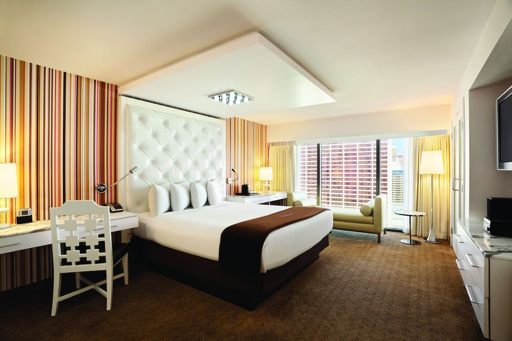 Flamingo Las Vegas Hotel & Casino — Rooms in Las Vegas, Nevada