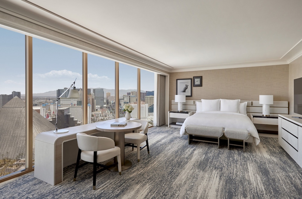 Four Seasons Hotel Las Vegas — Hotel rooms in Las Vegas, Nevada