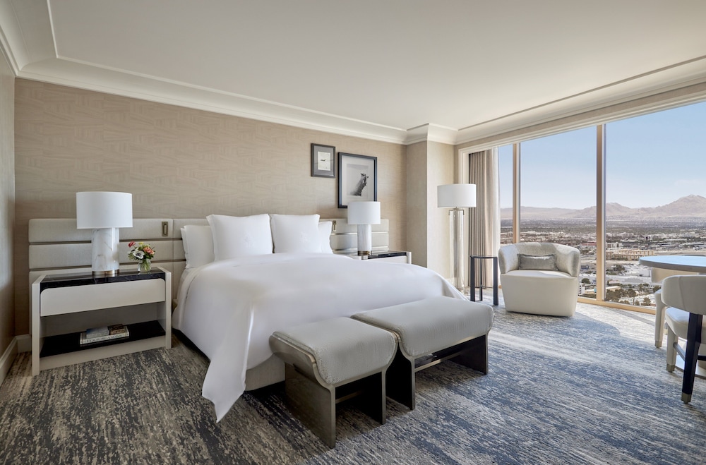 Four Seasons Hotel Las Vegas — Hotel rooms in Las Vegas, Nevada
