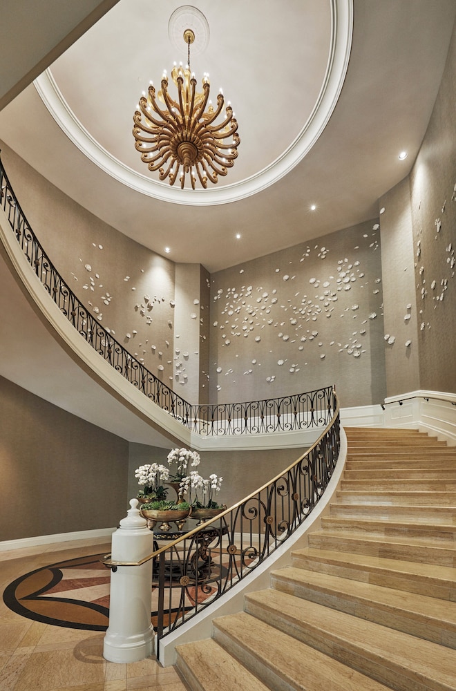 Four Seasons Hotel Las Vegas — Hotel building in Las Vegas, Nevada