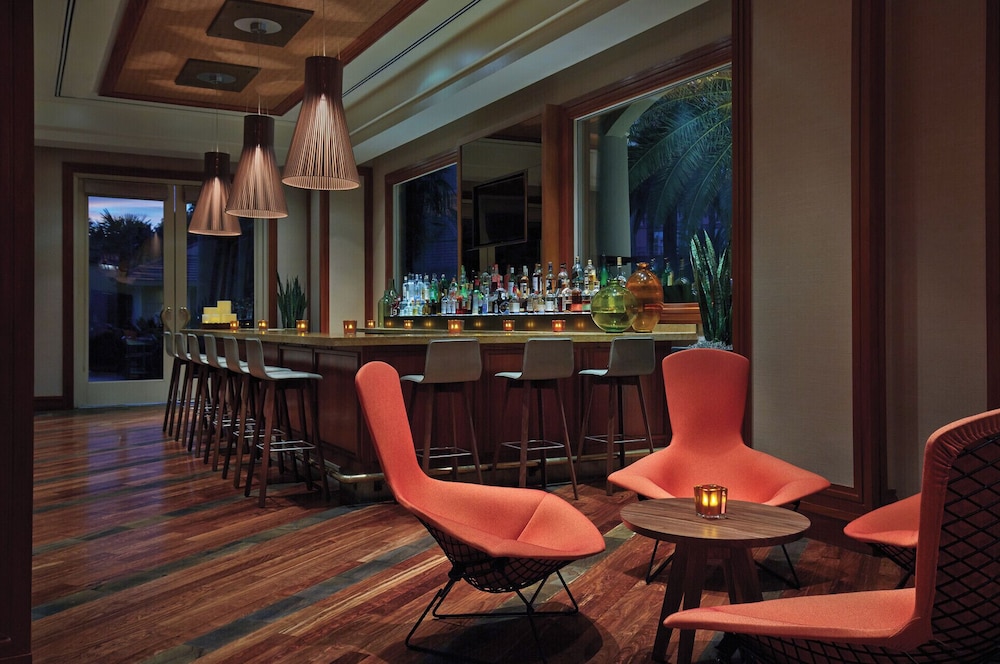 Four Seasons Hotel Las Vegas — Restaurant & bars in Las Vegas, Nevada