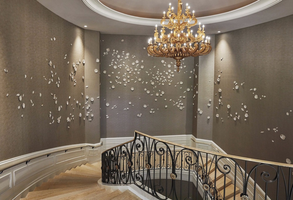 Four Seasons Hotel Las Vegas — Hotel building in Las Vegas, Nevada