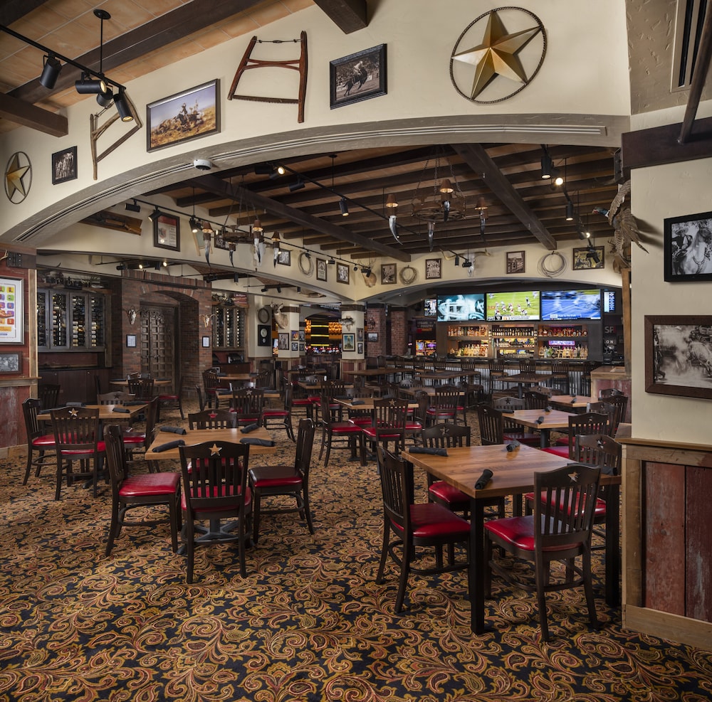 Golden Nugget Las Vegas Hotel & Casino — Restaurant & bars in Las Vegas, Nevada