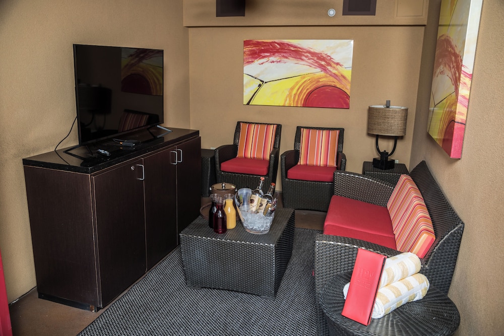 Golden Nugget Las Vegas Hotel & Casino — Hotel rooms in Las Vegas, Nevada