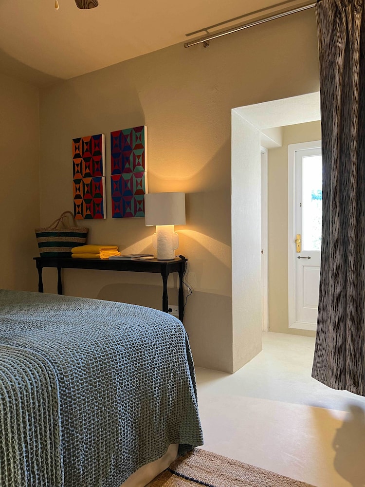 Gare du Nord Hotel — Hotel rooms in Sant Joan de Labritja, Balearic Islands