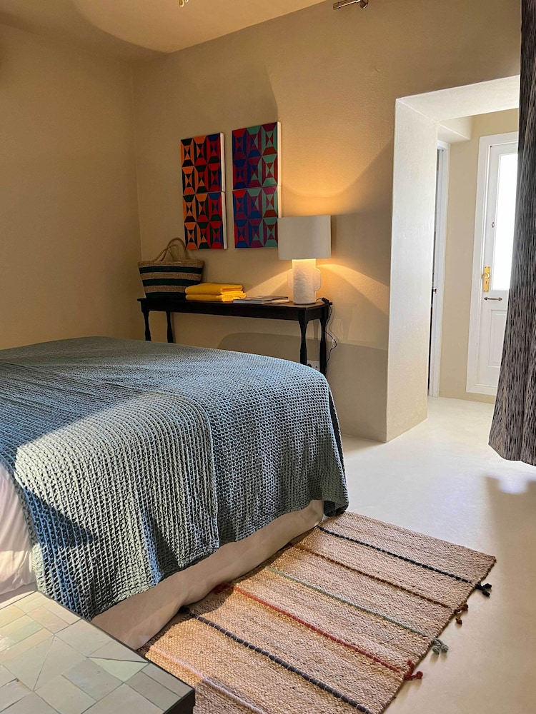Gare du Nord Hotel — Hotel rooms in Sant Joan de Labritja, Balearic Islands