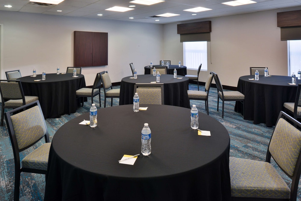 Hampton Inn & Suites Las Vegas Airport — Hotel building in Las Vegas, Nevada