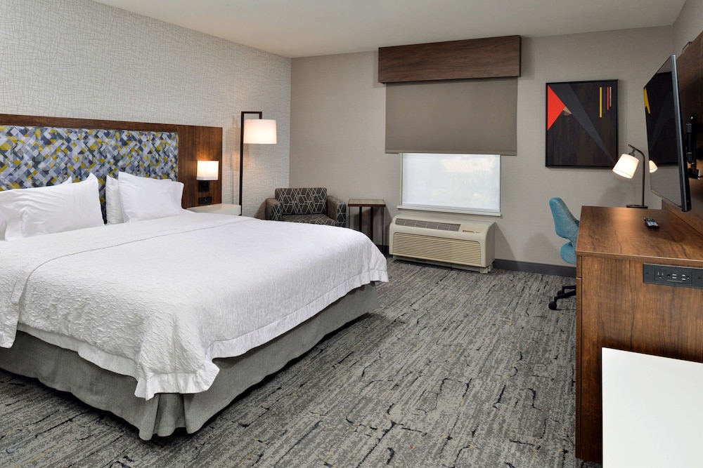 Hampton Inn & Suites Las Vegas Airport — Hotel rooms in Las Vegas, Nevada
