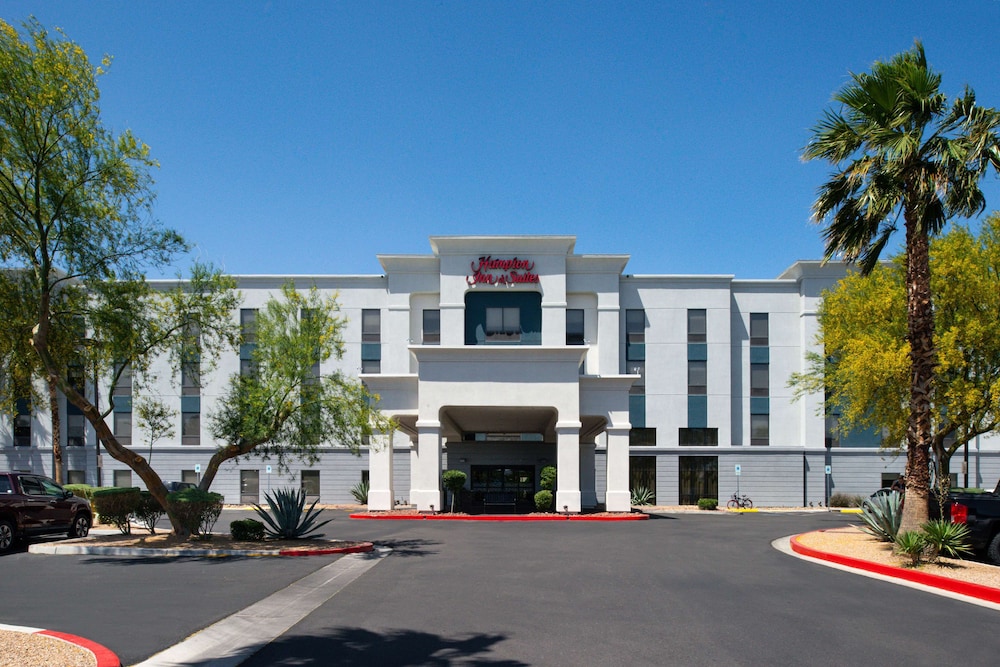 Hampton Inn & Suites Las Vegas Airport — Hotel building in Las Vegas, Nevada