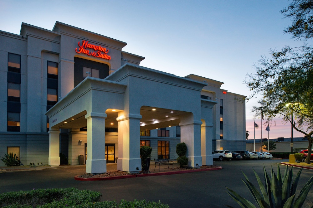 Hampton Inn & Suites Las Vegas Airport — Hotel building in Las Vegas, Nevada
