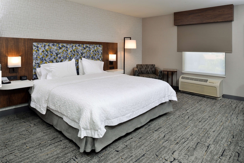 Hampton Inn & Suites Las Vegas Airport — Hotel rooms in Las Vegas, Nevada