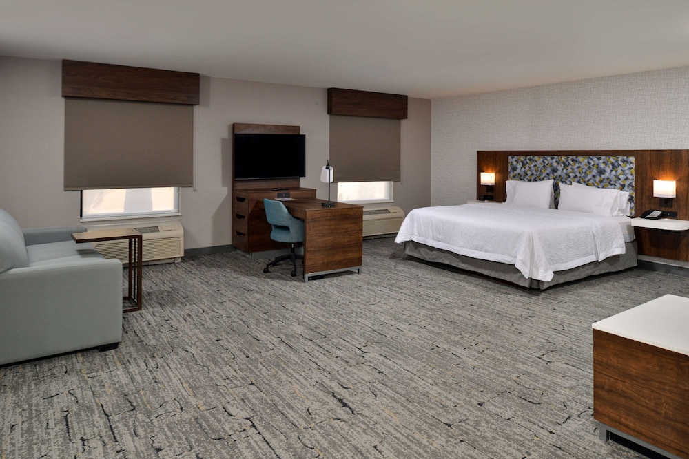 Hampton Inn & Suites Las Vegas Airport — Hotel rooms in Las Vegas, Nevada
