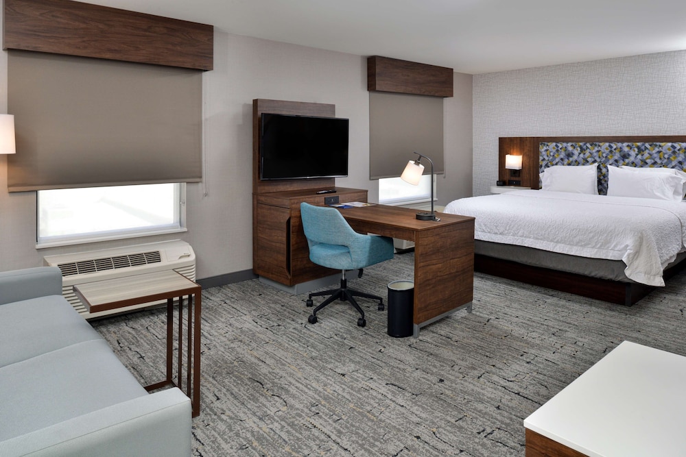 Hampton Inn & Suites Las Vegas Airport — Hotel rooms in Las Vegas, Nevada