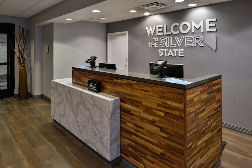 Hampton Inn & Suites Las Vegas Airport — Hotel building in Las Vegas, Nevada