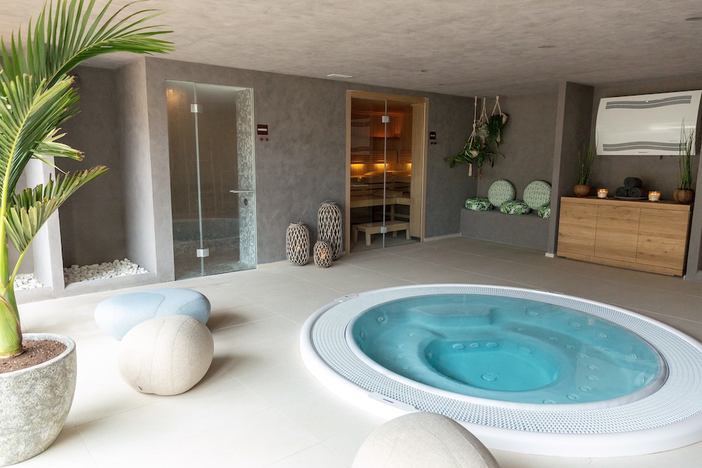 Hotel Boutique & Spa Las Mimosas Ibiza — Spa in San Antonio, Balearic Islands