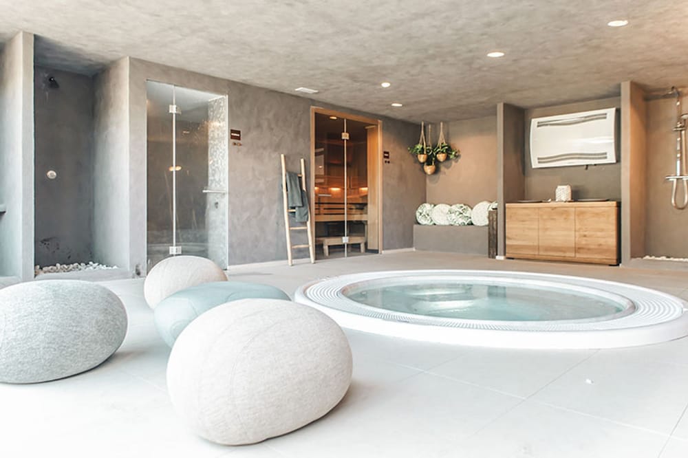 Hotel Boutique & Spa Las Mimosas Ibiza — Spa in San Antonio, Balearic Islands
