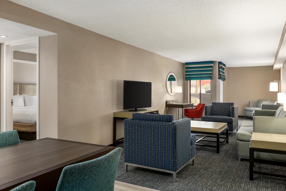 Hampton Inn Tropicana — Hotel rooms in Las Vegas, Nevada