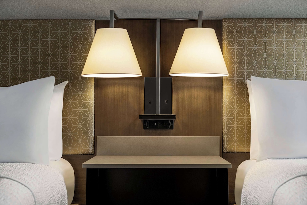 Hampton Inn Tropicana — Hotel rooms in Las Vegas, Nevada