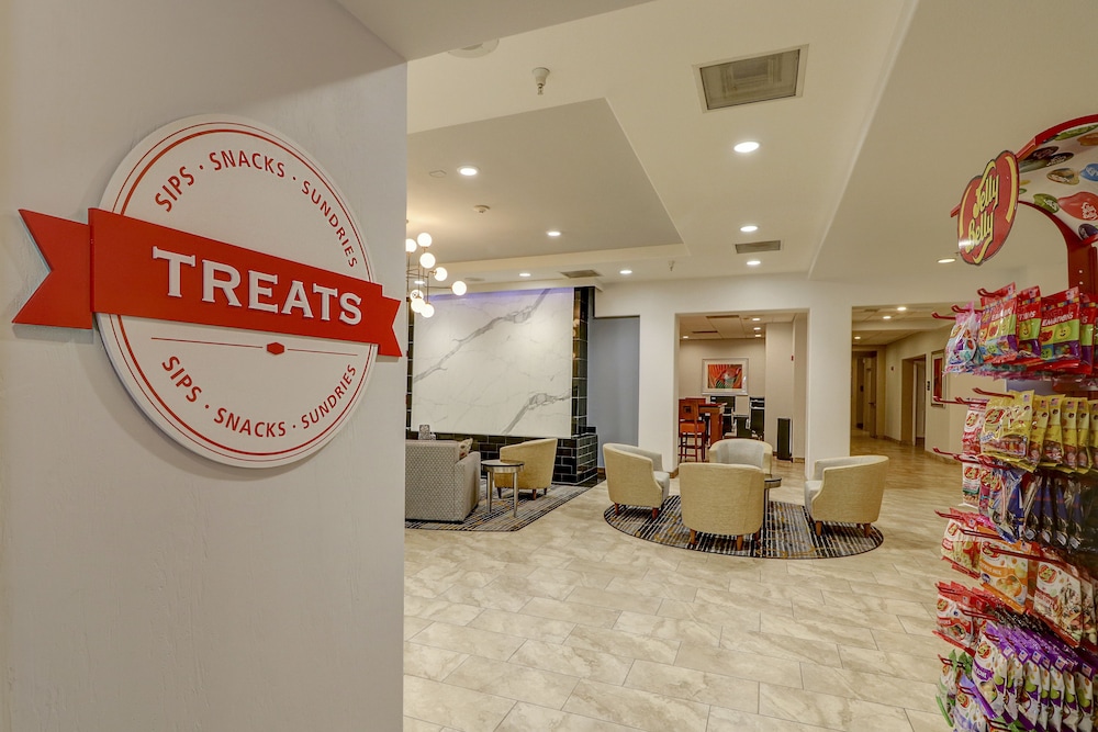 Hampton Inn Tropicana — Restaurant & bars in Las Vegas, Nevada