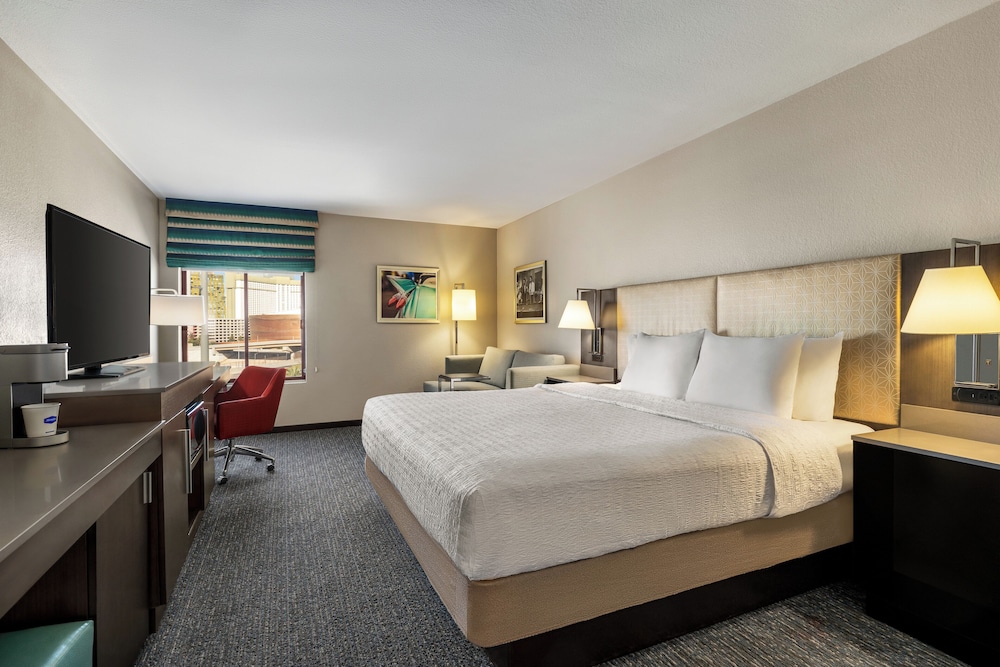 Hampton Inn Tropicana — Hotel rooms in Las Vegas, Nevada