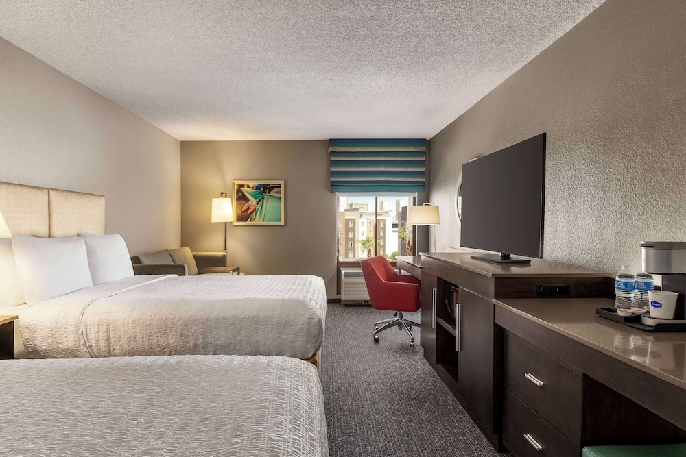 Hampton Inn Tropicana — Hotel rooms in Las Vegas, Nevada