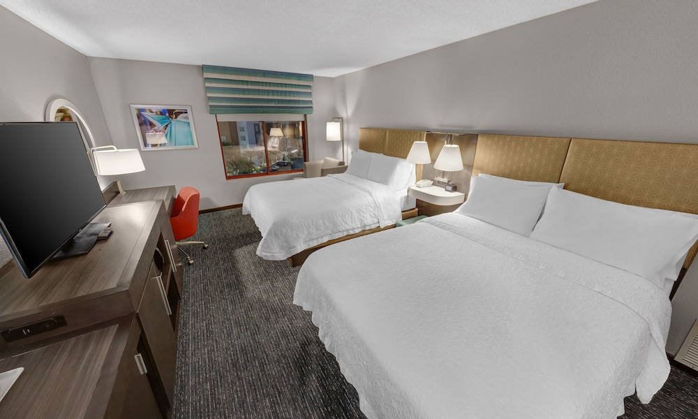 Hampton Inn Tropicana — Hotel rooms in Las Vegas, Nevada