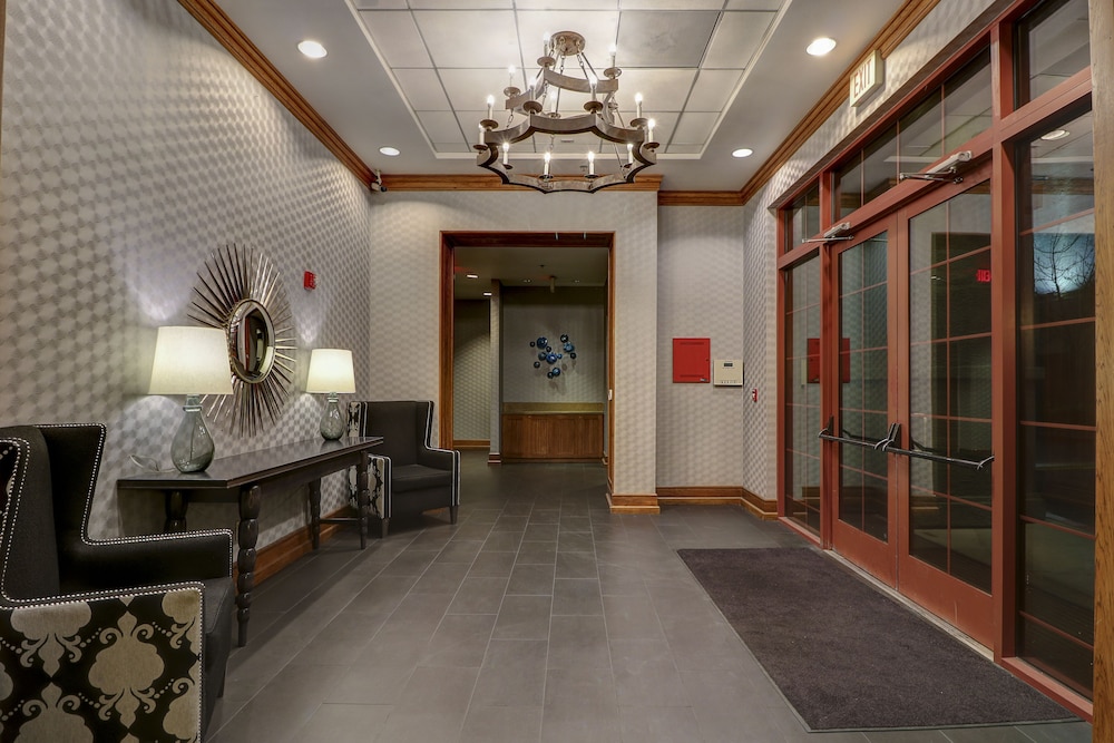 Hampton Inn Tropicana — Hotel building in Las Vegas, Nevada