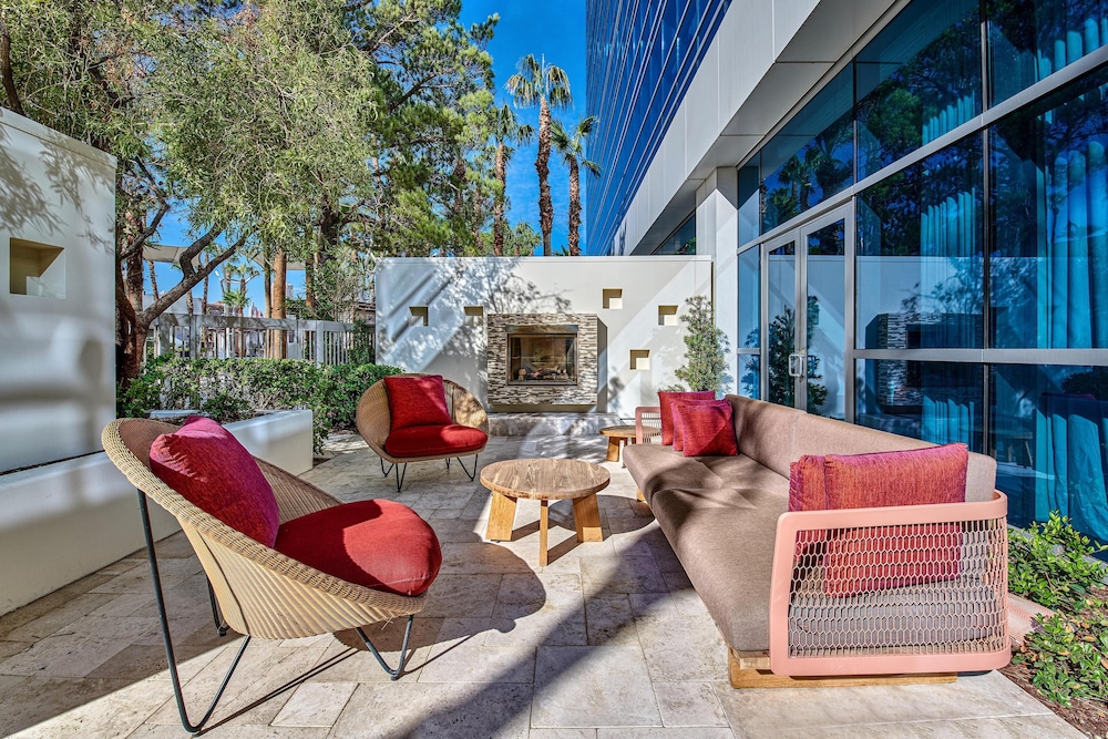 Virgin Hotel Las Vegas, Curio Collection by Hilton — Hotel building in Las Vegas, Nevada