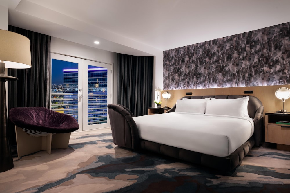 Virgin Hotel Las Vegas, Curio Collection by Hilton — Hotel rooms in Las Vegas, Nevada