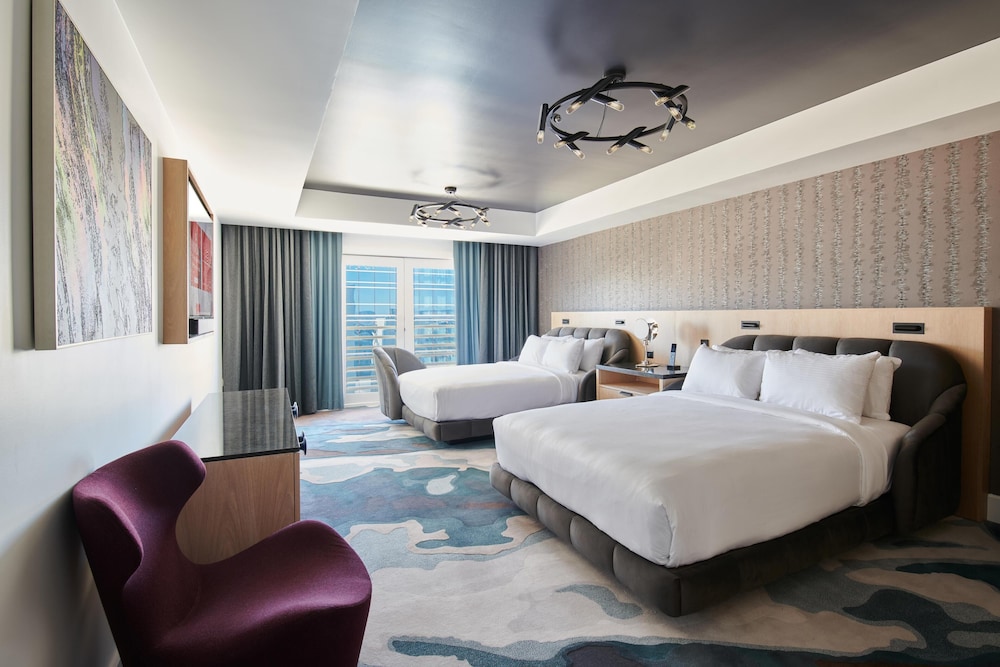 Virgin Hotel Las Vegas, Curio Collection by Hilton — Hotel rooms in Las Vegas, Nevada