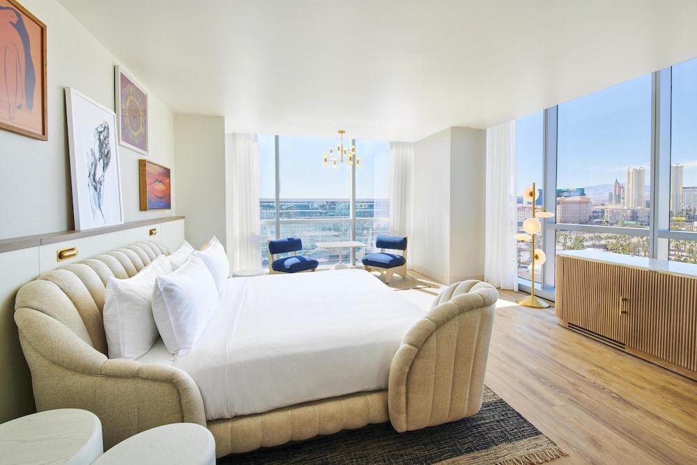 Virgin Hotel Las Vegas, Curio Collection by Hilton — Hotel rooms in Las Vegas, Nevada