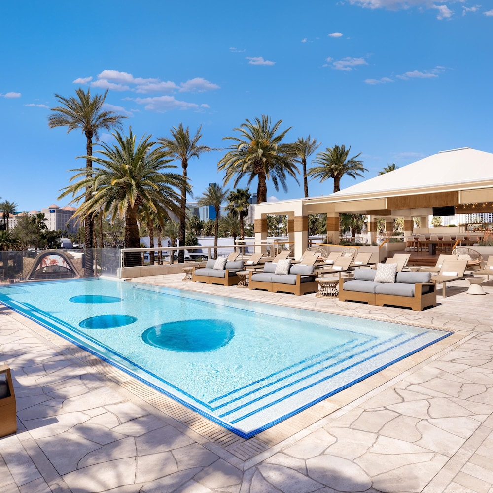 Virgin Hotel Las Vegas, Curio Collection by Hilton — Swimming pool in Las Vegas, Nevada