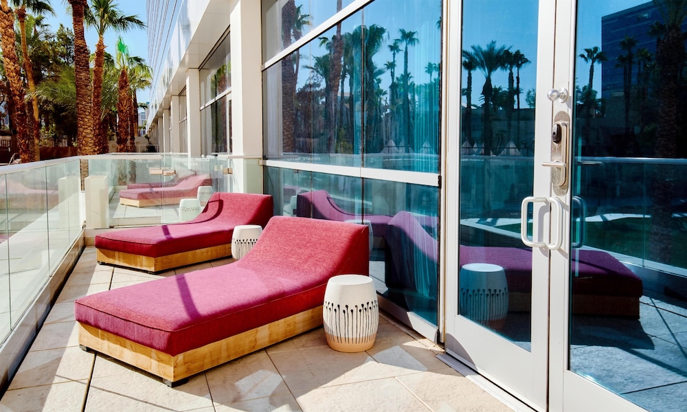 Virgin Hotel Las Vegas, Curio Collection by Hilton — Hotel rooms in Las Vegas, Nevada