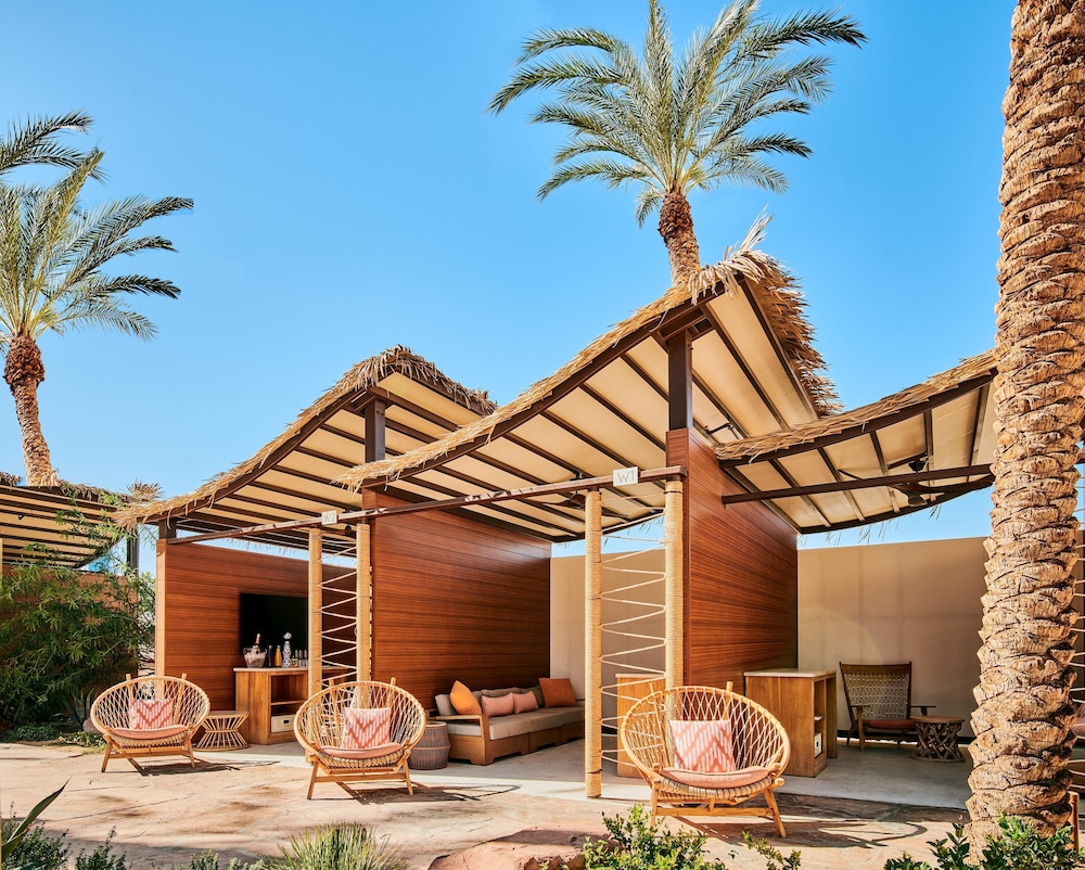 Virgin Hotel Las Vegas, Curio Collection by Hilton — Restaurant & bars in Las Vegas, Nevada