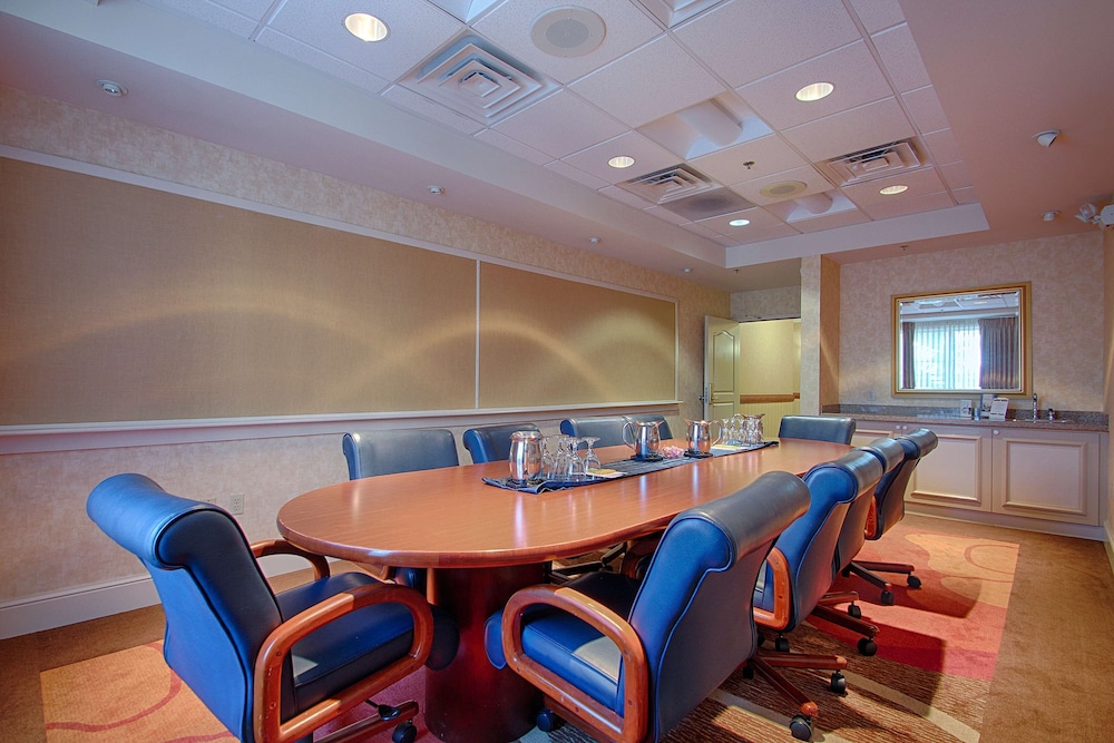 Hilton Garden Inn Las Vegas Strip South — Hotel building in Las Vegas, Nevada
