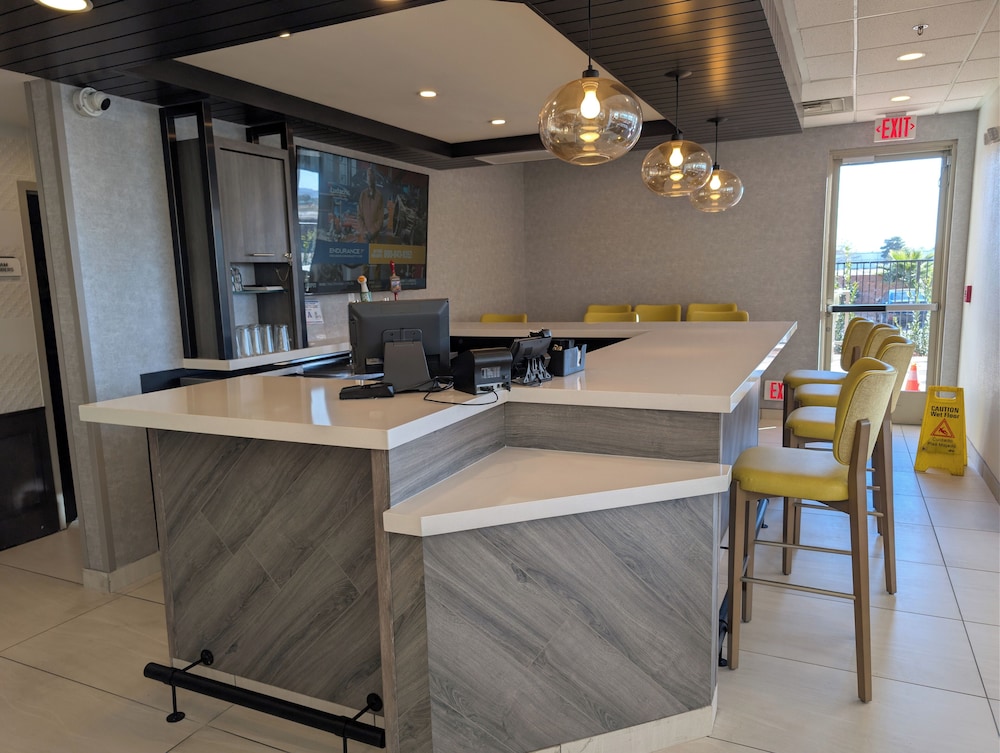 Hilton Garden Inn Las Vegas Strip South — Restaurant & bars in Las Vegas, Nevada
