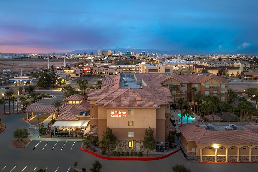 Hilton Garden Inn Las Vegas Strip South — Hotel building in Las Vegas, Nevada