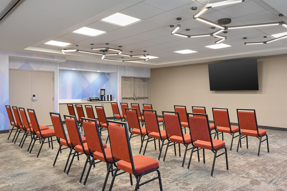 Hilton Garden Inn Las Vegas Strip South — Hotel building in Las Vegas, Nevada