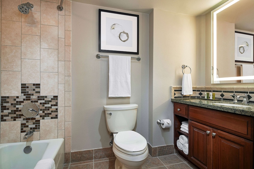 Hilton Grand Vacations Club on the Las Vegas Strip — Hotel rooms in Las Vegas, Nevada